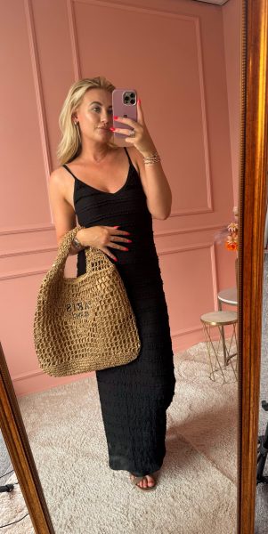 Long black dress