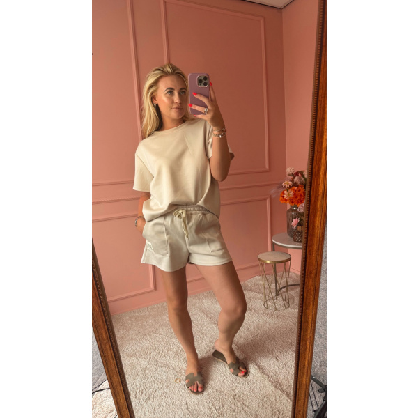 Short 2 piece beige