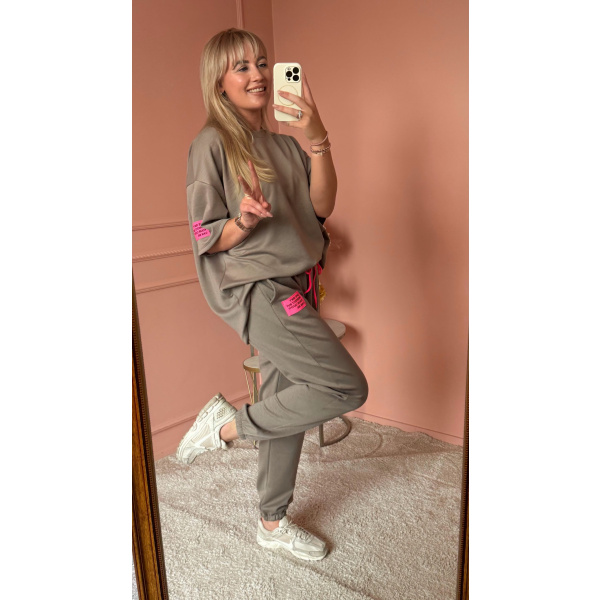 Comfy 2 piece taupe