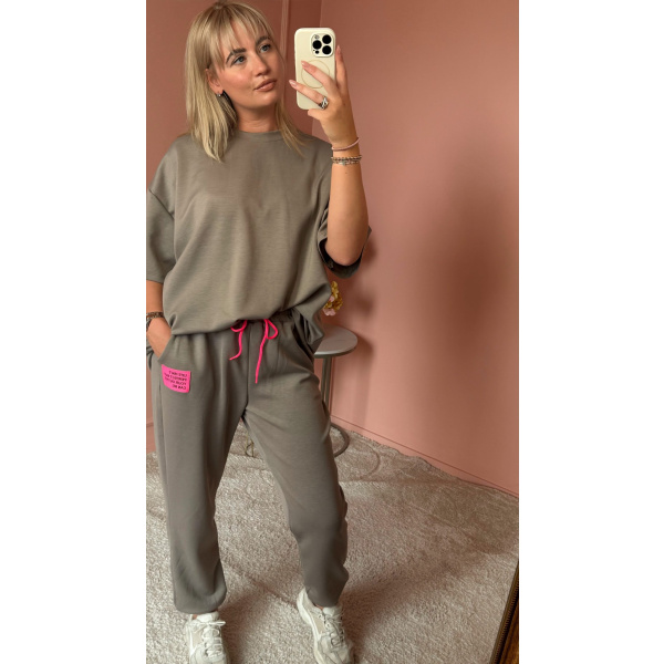 Comfy 2 piece taupe